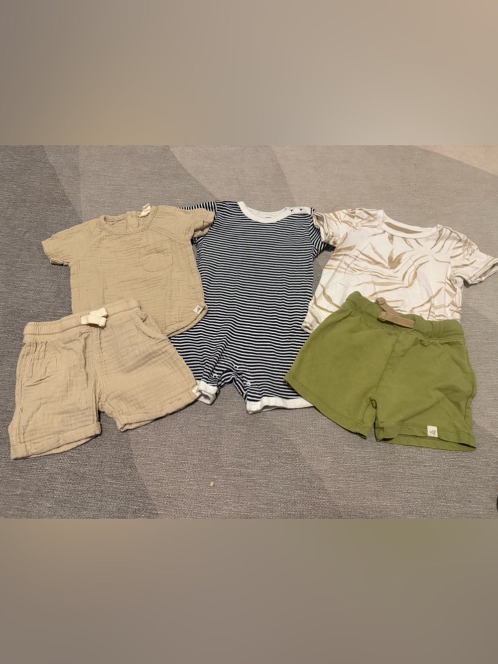 🐝 three Burt’s bees baby outfit sets for boys size 12 months spring summer
